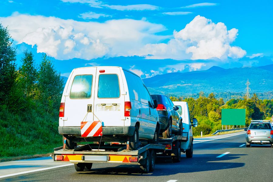 Choosing the Right Winching and Recovery Towing Service Provider